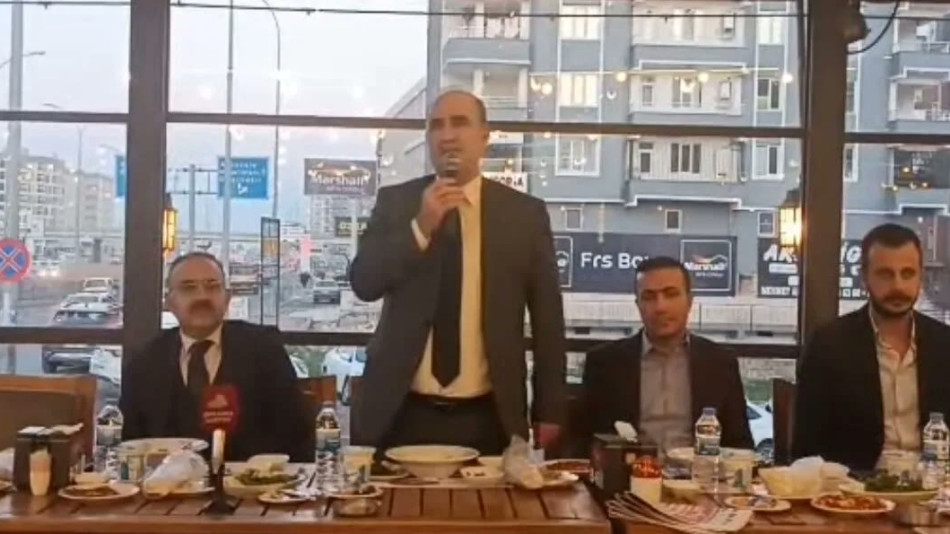 ŞANLIURFA’DA İFTAR BULUŞMASI: BELEDİYE VE SENDİKA TEMSİLCİLERİ BİR ARAYA GELDİK